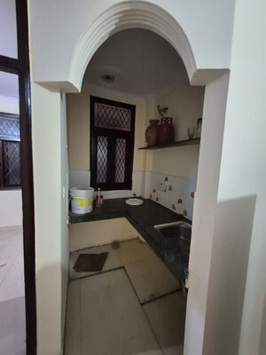 Team Area in 2.5 BHK Builder Floor at Mayur Vihar – for Rent