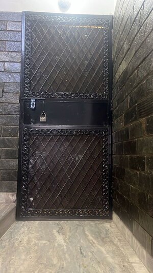 4 BHK Builder Floor – Entrance View at Greater Kailash - for Sale