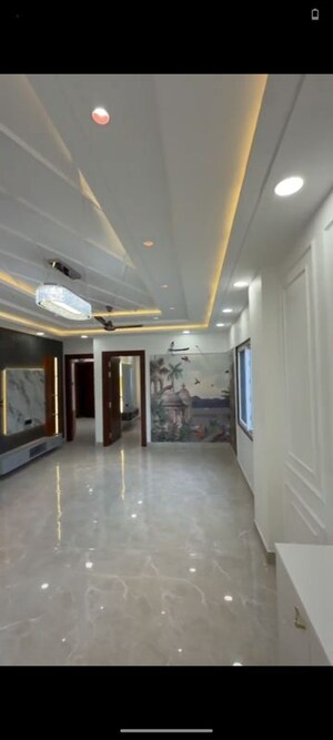 Parking in 3 BHK Builder Floor at Fidato Honour Homes, Sector 89 – for Sale