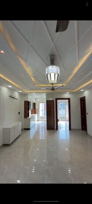 Building Lobby in 3 BHK Builder Floor at Fidato Honour Homes, Sector 89 – for Sale