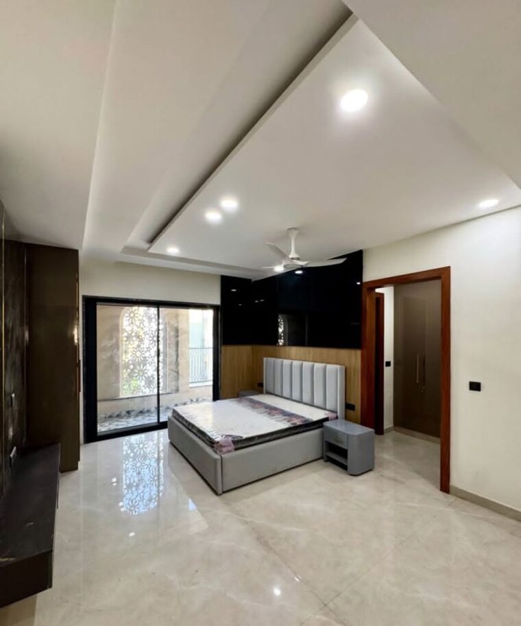 Bedroom, tdi-the-retreat 4 Bedroom 500 Sq.Yd. Builder Floor In Sector 89 Faridabad 10313960