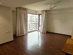 Room in 5 BHK Apartment at Clover Realty Delta Empress, Sopan Baug – for Rent