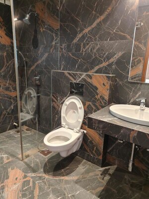 Bathroom in 5 BHK Apartment at Clover Realty Delta Empress, Sopan Baug – for Rent