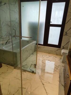 Bathroom in 5 BHK Apartment at Clover Realty Delta Empress, Sopan Baug – for Rent