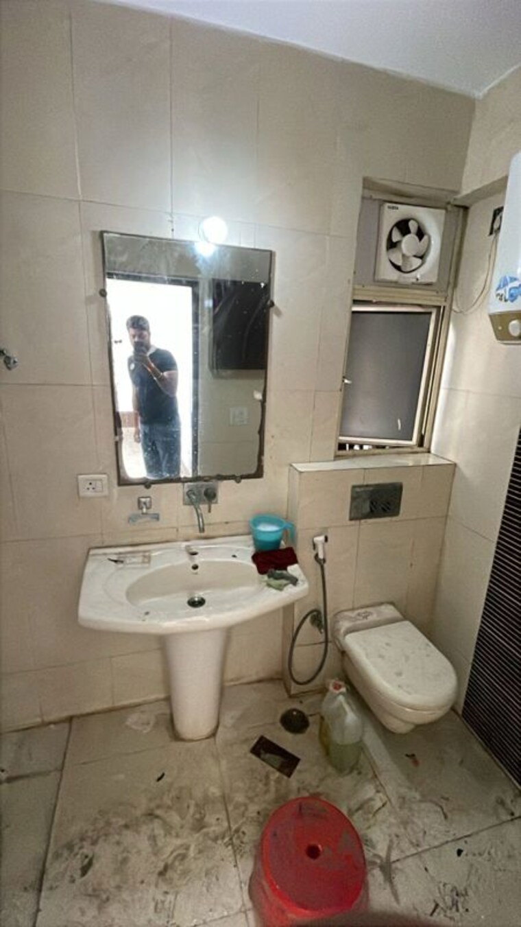 Washroom, ajnara-homes 2 Bedroom 1095 Sq.Ft. Apartment In Sector 16b Greater Noida Greater Noida 10313959