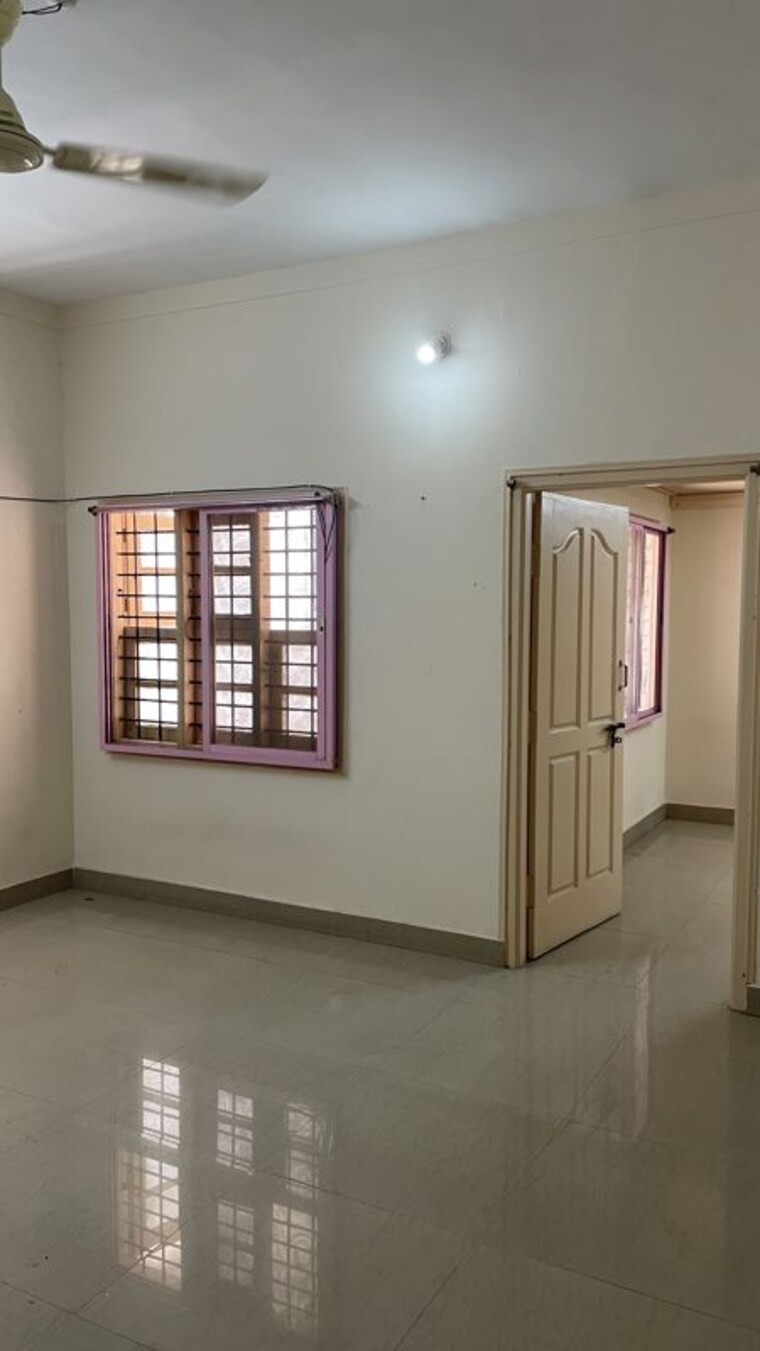 Living Room, shanthi nagar 1 Bedroom 450 Sq.Ft. Independent House In Shanthi Nagar Bangalore 10313956