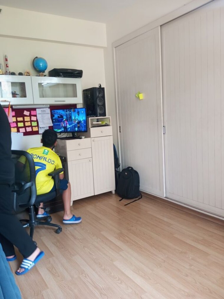 Master Bedroom, alphacorp-gurgaon-one-22 3 Bedroom 2303 Sq.Ft. Apartment In Sector 22 Gurgaon 10313993