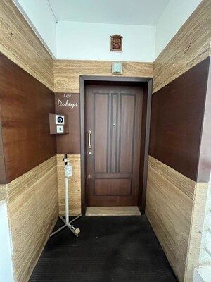 4 BHK Apartment – Entrance View at Darode Jog Blossom Bouleward, Koregaon Park - for Rent