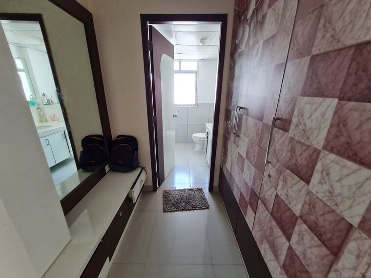 Attached Bathroom, darode-jog-blossom-bouleward 4 Bedroom 2200 Sq.Ft. Apartment In Koregaon Park Pune 10313997