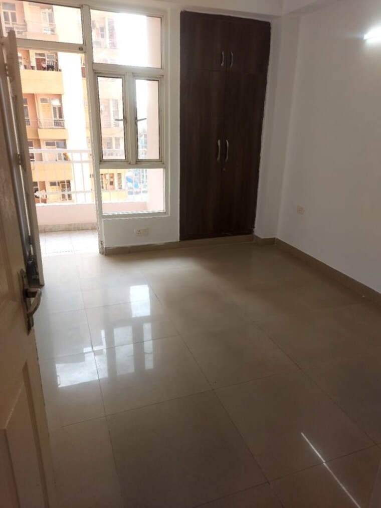 Room, supertech-cape-town 2 Bedroom 930 Sq.Ft. Apartment In Sector 74 Noida 10314002