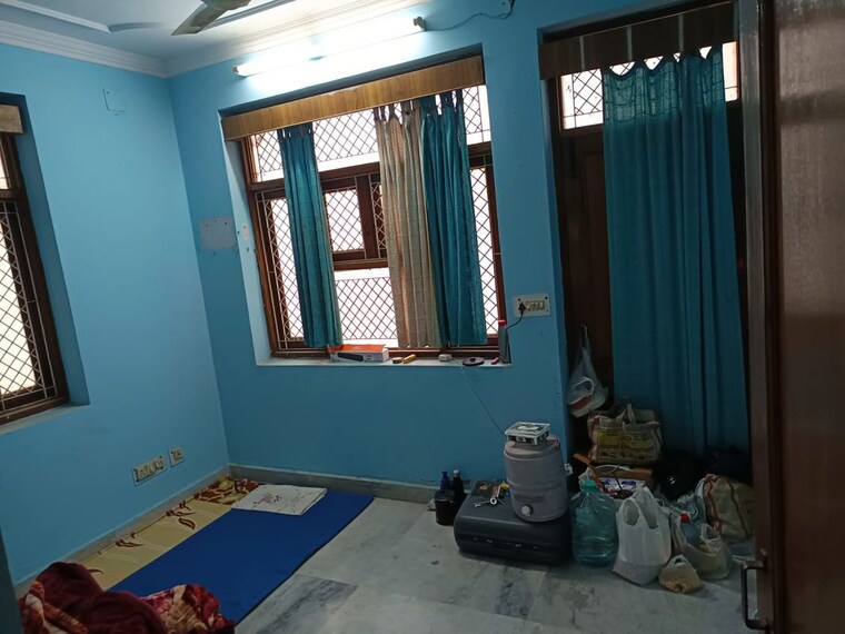 Room, fateh nagar 2.5 Bedroom 100 Sq.Yd. Builder Floor In Fateh Nagar Delhi 10314013