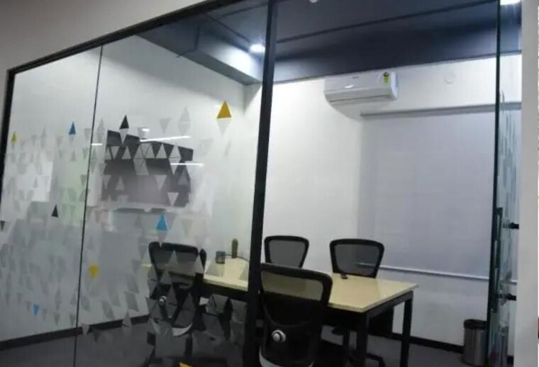 Team Area, wadhwa-the-capital Commercial Office Space 3055 Sq.Ft. In Bandra East Mumbai 10314026