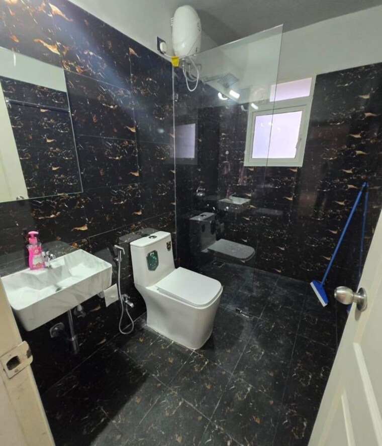 Bathroom, raviraj-fortaleza 4 Bedroom 2100 Sq.Ft. Apartment In Kalyani Nagar Pune 10314025