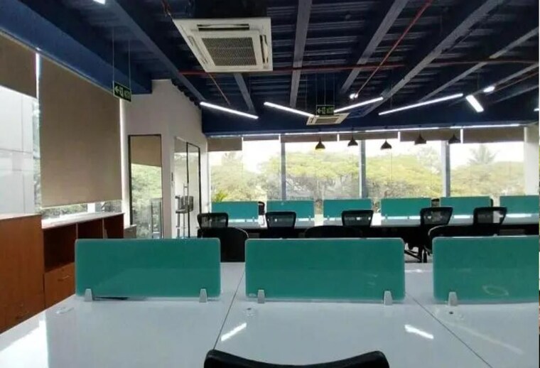 Team Area, wadhwa-the-capital Commercial Office Space 2050 Sq.Ft. In Bandra East Mumbai 10314028