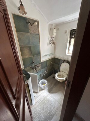 Bathroom in 3 BHK Apartment at Pushp Vatika CHS, Santacruz West – for Rent