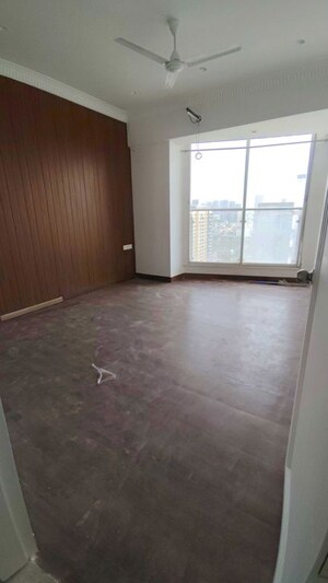 Room in 4 BHK Apartment at Goel Ganga Liviano, Kharadi – for Rent