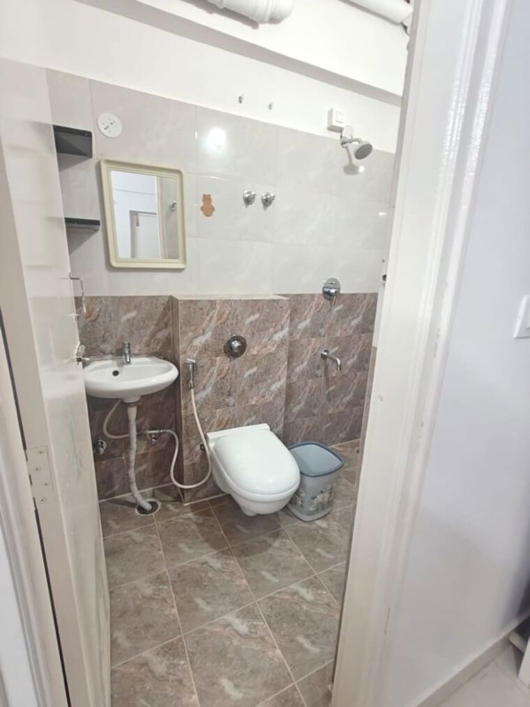 Bathroom, hsr layout sector 2 2 Bedroom 1150 Sq.Ft. Builder Floor In Hsr Layout Sector 2 Bangalore 10314061
