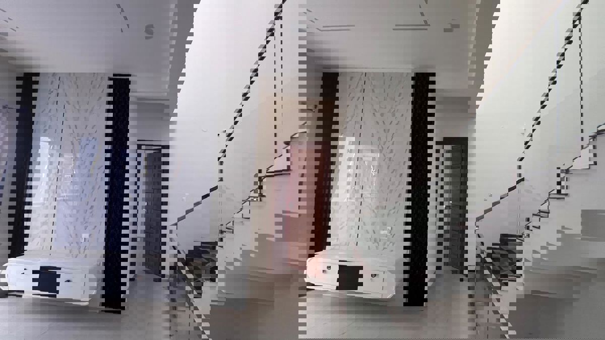 2 BHK + Pooja Room,Servant Room,Study Room,Extra Room,Basement,Store Room 900 Sq.Ft. Apartment in Best Airport Villas