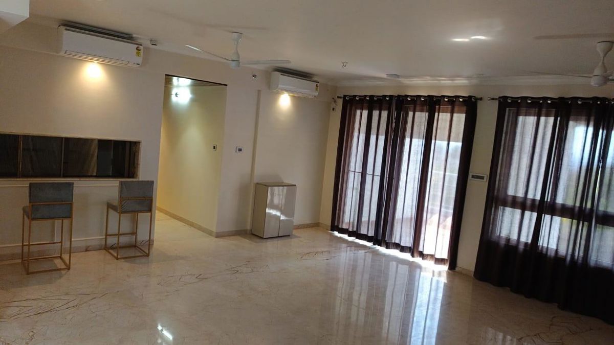 3.5 BHK + Pooja Room,Store Room 1650 Sq.Ft. Apartment in Hermes 212 Riverwalk