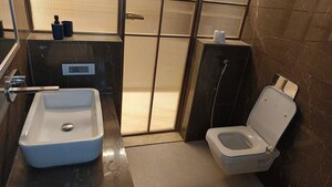 Bathroom in 3.5 BHK Apartment at Hermes 212 Riverwalk, Kalyani Nagar – for Rent