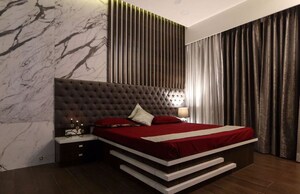 Bedroom in 3 BHK Apartment at Kumar Sienna, Magarpatta Road – for Rent