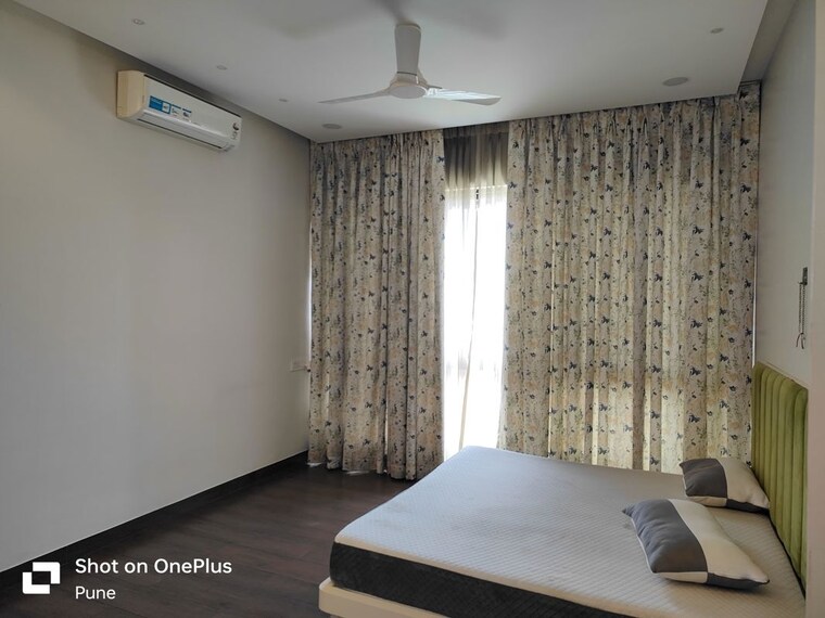 Bedroom, kumar-sienna 3 Bedroom 1641 Sq.Ft. Apartment In Magarpatta Road Pune 10314126