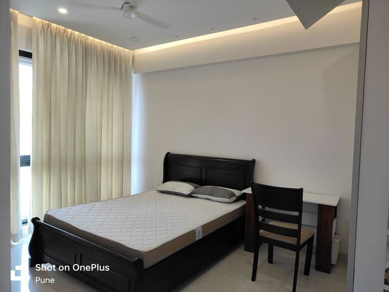 Bedroom, kumar-sienna 3 Bedroom 1641 Sq.Ft. Apartment In Magarpatta Road Pune 10314126