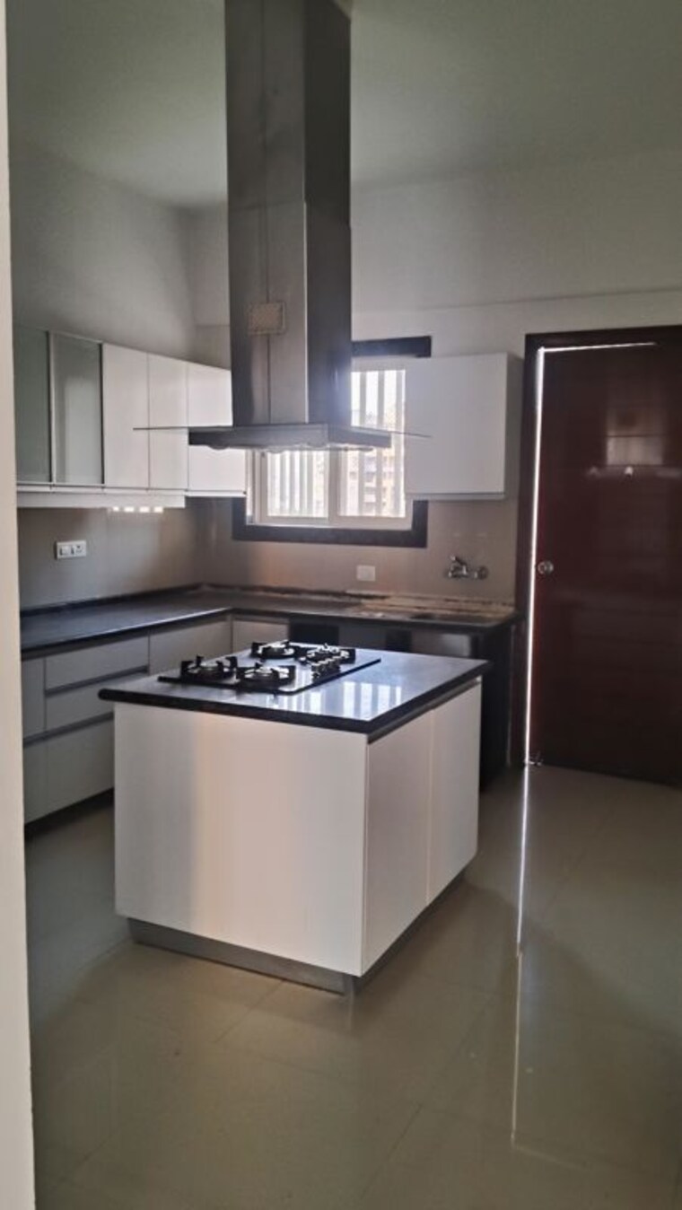 Kitchen, marvel-bounty 4 Bedroom 4665 Sq.Ft. Apartment In Hadapsar Pune 10314131