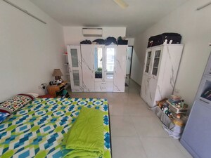 Bedroom in 3 BHK Apartment at Mhada Colony – for Rent