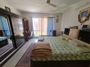 Bedroom in 3 BHK Apartment at Mhada Colony – for Rent