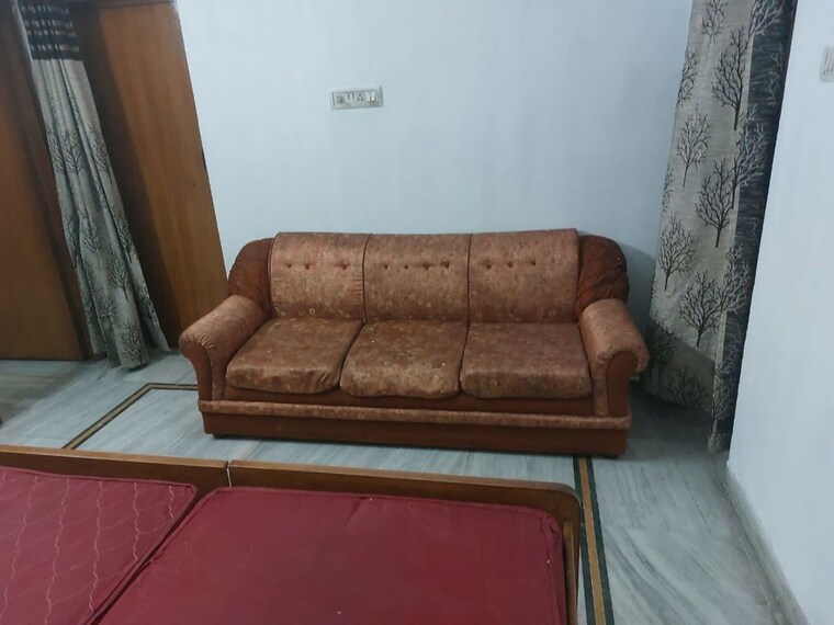 Bedroom, sector 27 2 Bedroom 800 Sq.Ft. Builder Floor In Sector 27 Chandigarh 10314222
