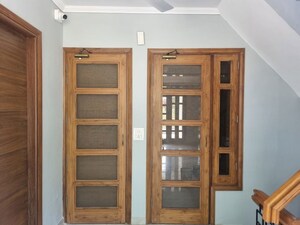 Room in 2 BHK Builder Floor at Sector 34 – for Rent