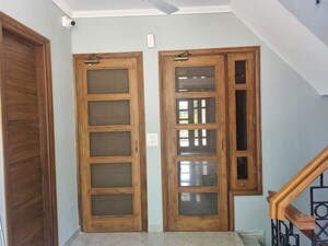 Living Room in 2 BHK Builder Floor at Sector 34 – for Rent