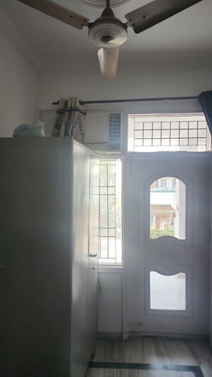 Bathroom in 1 RK Builder Floor at Sector 43 – for Rent