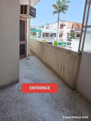 Balcony in 1 BHK Builder Floor at Sector 35 – for Rent