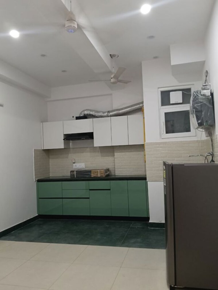 Kitchen, old dlf 2 Bedroom 1200 Sq.Ft. Builder Floor In Old Dlf Gurgaon 10314236