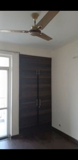 Room in 4 BHK Apartment at BPTP Park Elite Premium, Sector 84 – for Rent