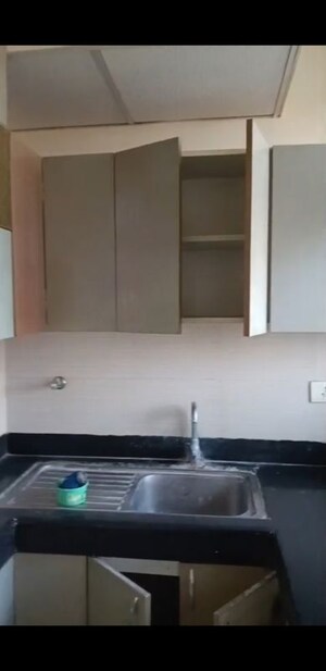 Furnished Amenities in 4 BHK Apartment at BPTP Park Elite Premium, Sector 84 – for Rent