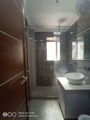 Building Lobby in 3 BHK Builder Floor at Delhi Cantonment – for Rent