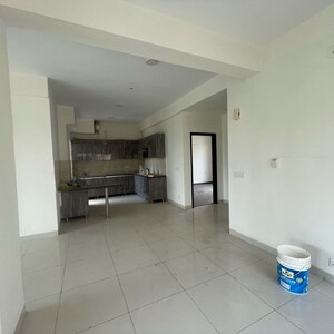 Building Lobby in 3 BHK Apartment at BPTP Amstoria, Sector 102 – for Rent