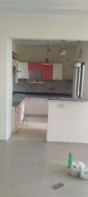 Furnished Amenities in 2 BHK Apartment at Umang Summer Palms, Sector 86 – for Rent