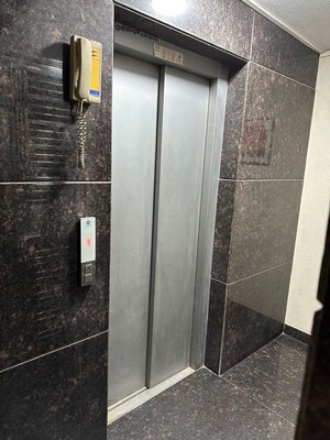 Building Lobby in 4 BHK Builder Floor at Green Park – for Rent