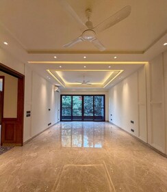 4 BHK + Pooja Room,Servant Room,Store Room Builder Floor For Rent in Safdarjung Development Area