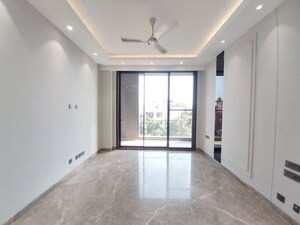 Master Bedroom in 4 BHK Builder Floor at Safdarjung Development Area – for Rent