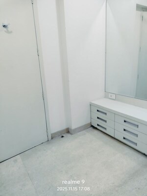 Room in 4 BHK Apartment at Supreme Pallacio, Baner – for Sale