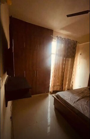 Furnished Amenities in 3 BHK Apartment at Omaxe The Palace, Gomti Nagar – for Rent