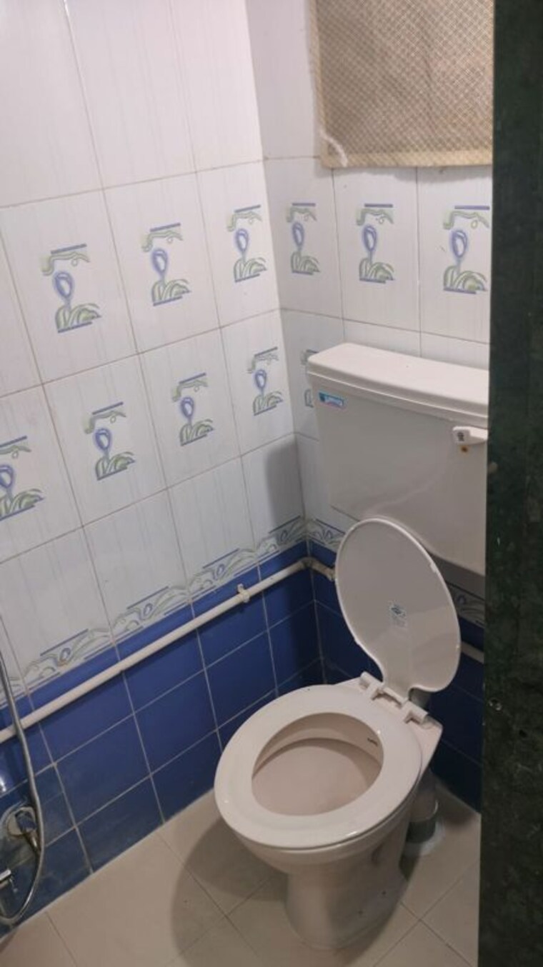 Bathroom, rutu-enclave 1 Bedroom 500 Sq.Ft. Apartment In Kasarvadavali Thane 10314326
