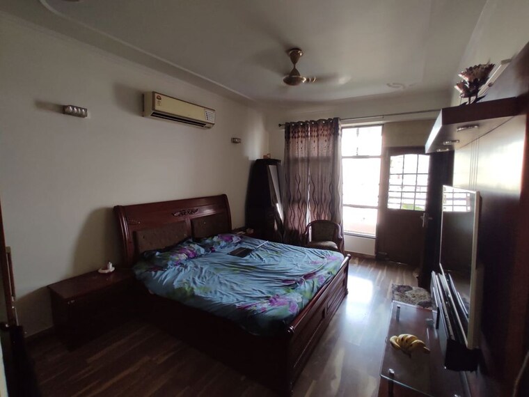 Bedroom, doordarshan-apartment 4 Bedroom 2400 Sq.Ft. Apartment In Sector 45 Gurgaon 10314340