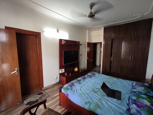 Bedroom in 4 BHK Apartment at Doordarshan Apartment, Sector 45 – for Rent