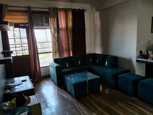 Living Room in 4 BHK Apartment at Doordarshan Apartment, Sector 45 – for Rent
